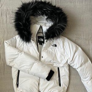 THE NORTH FACE Dealio Down Jacket
